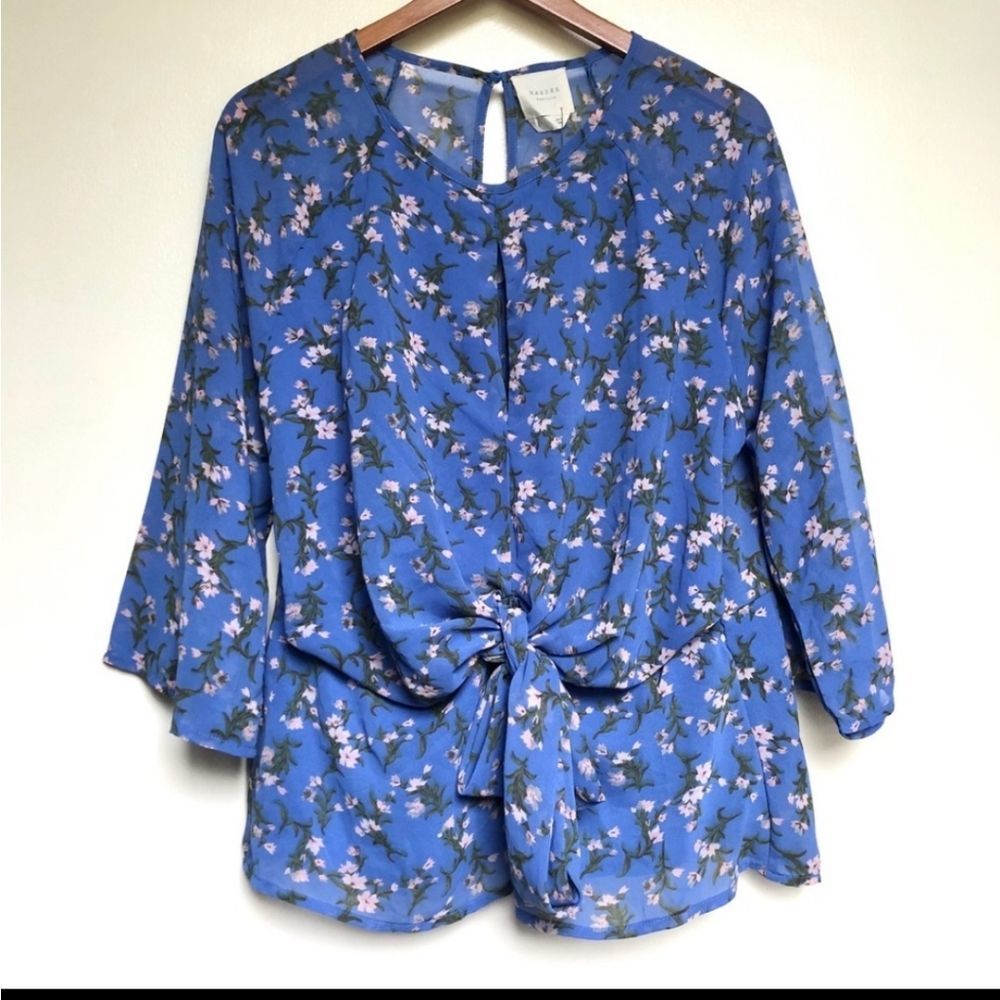 Francesca's Collections Blue Floral Blouse